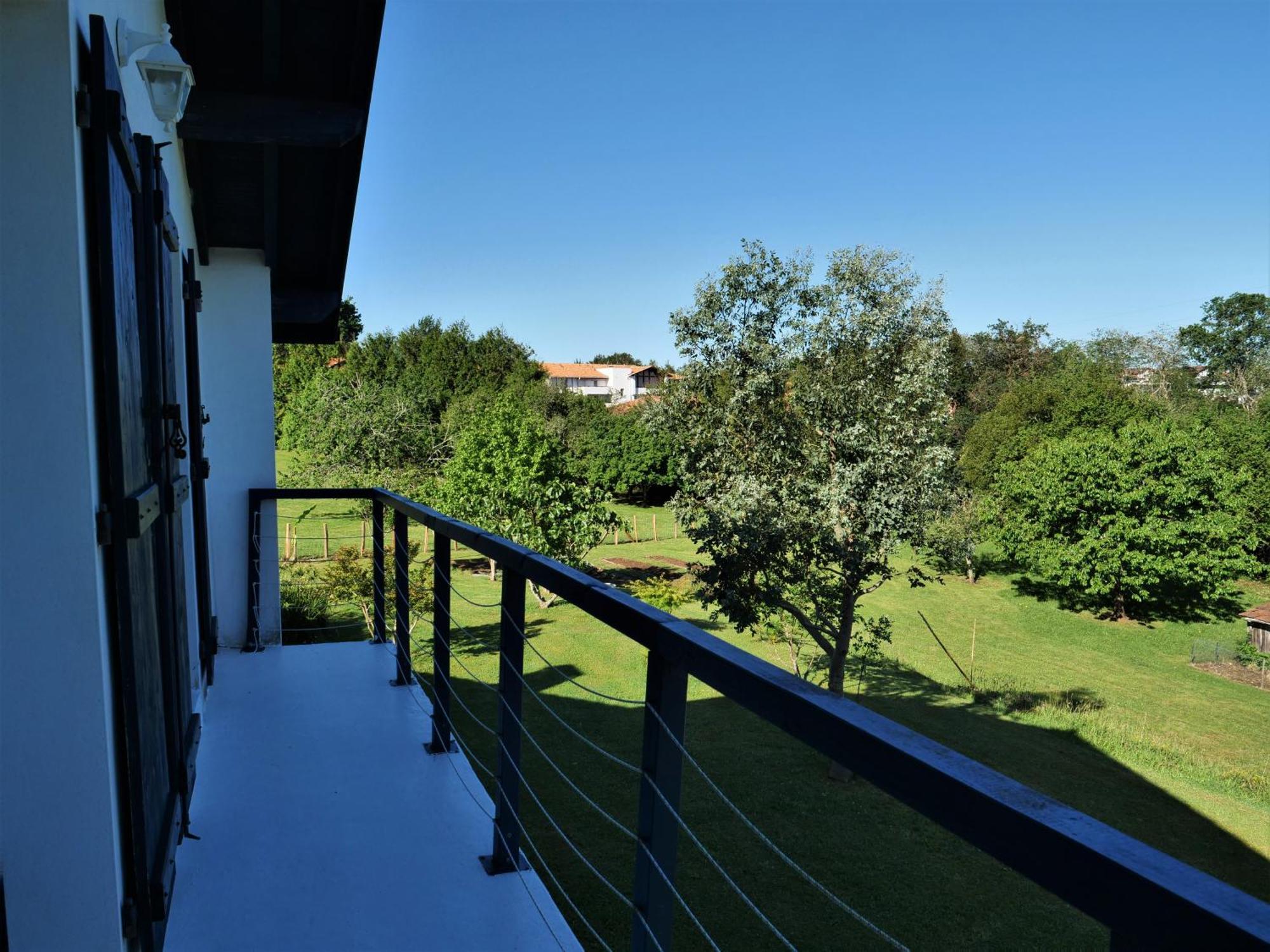 Izpi Urdin Holistic Surfhouse Apartment Saint-Jean-de-Luz Ngoại thất bức ảnh